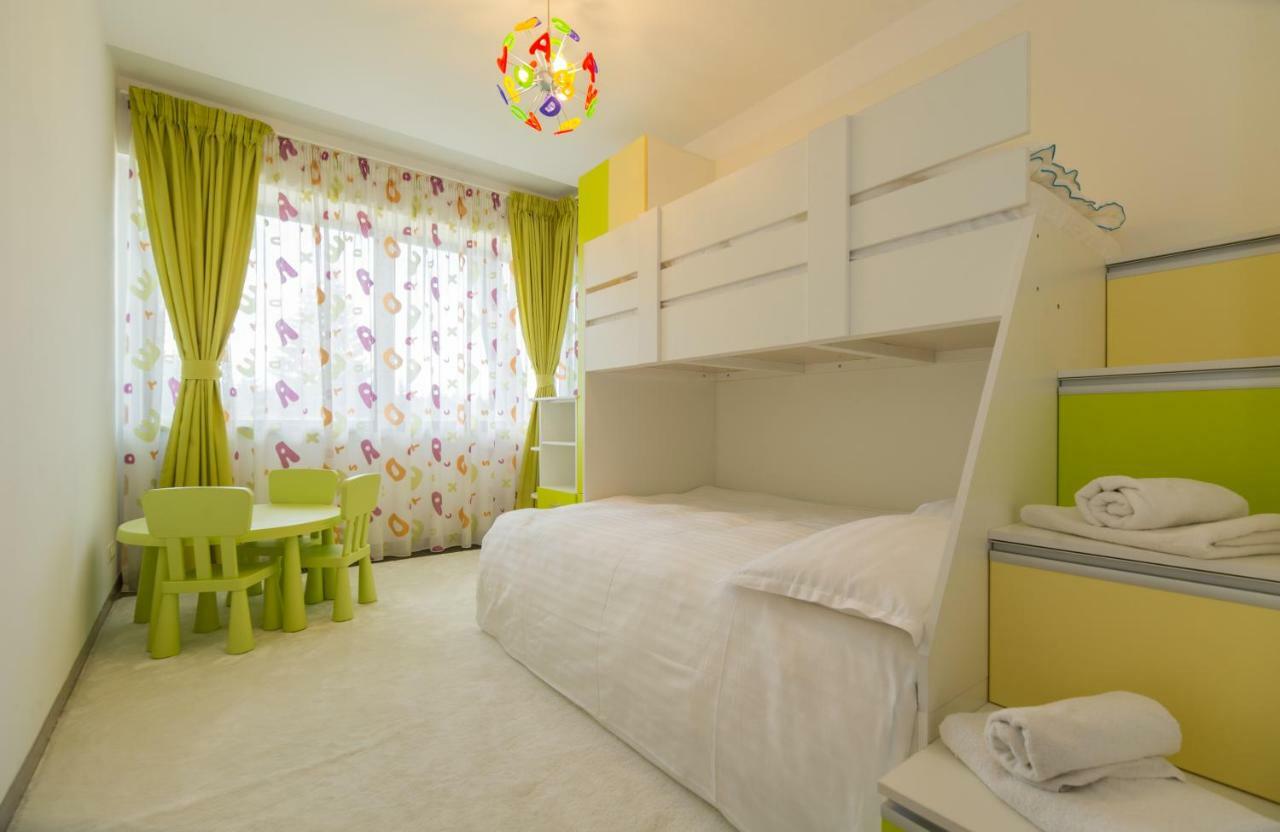 Family Apartment In Silver Mountain Resort Пояна-Брашов Екстер'єр фото