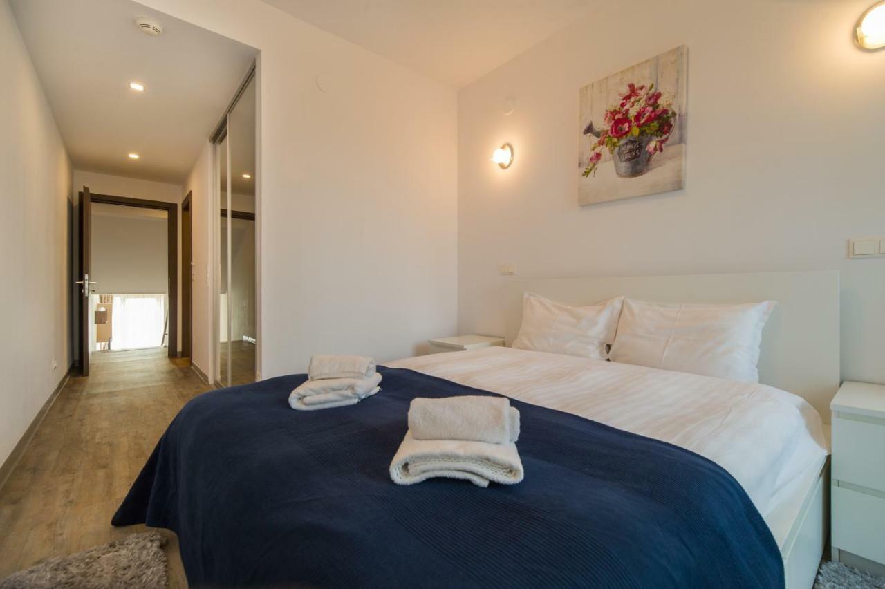 Family Apartment In Silver Mountain Resort Пояна-Брашов Екстер'єр фото